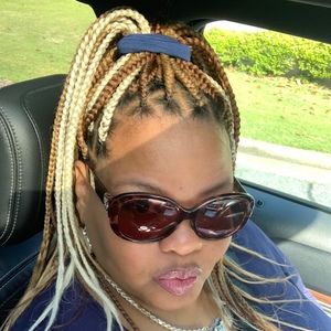 Meet your Posher, Troy